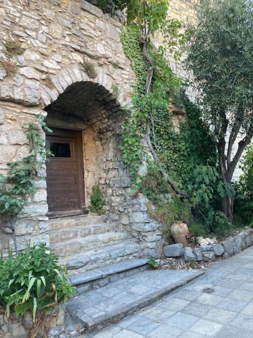 Les Matelles : Charmant Logement En Pierres 外观 照片
